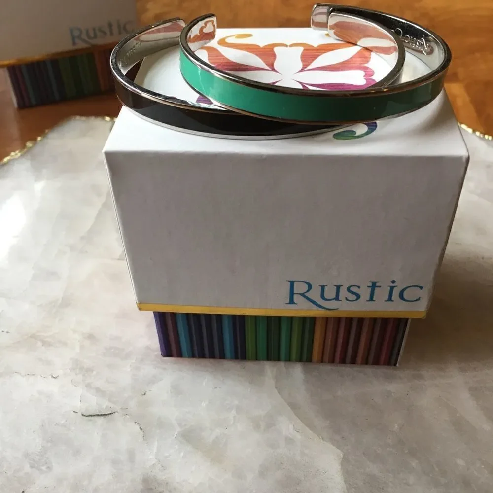 RUSTIC CUFF Regifters